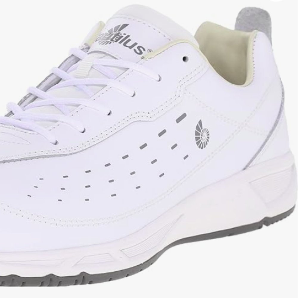 NEW Nautilus Safety Footwear Mens 4041 Industrial & Construction Shoe Sz10 white